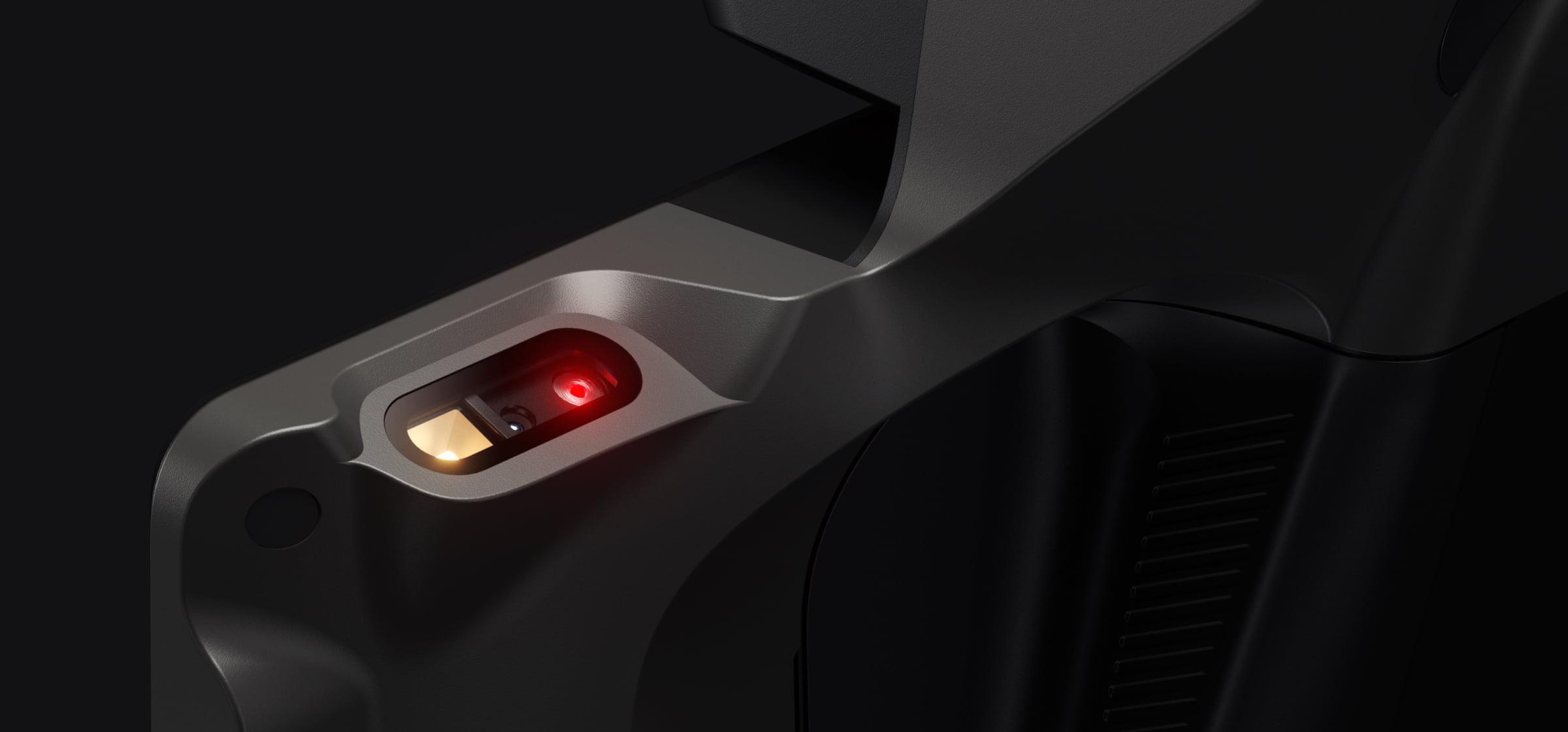 Professional scanner
integrated 1D/2D barcode
scanning supported.